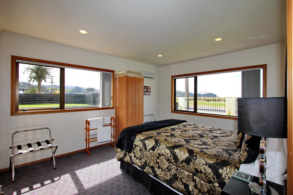 Absolute Beachview B & B Whitianga Kamer foto